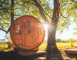 Nuit Insolite en Tonneau avec Spa Privatif près de Lourdes Nuit Insolite en Tonneau avec Spa Privatif près de Lourdes