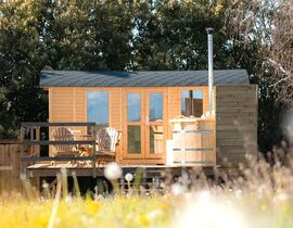 Nuit en Cabane avec Spa Privatif près de Lourdes Nuit en Cabane avec Spa Privatif près de Lourdes