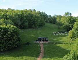 Nuit Insolite en Tiny House près de Toulouse Nuit Insolite en Tiny House près de Toulouse