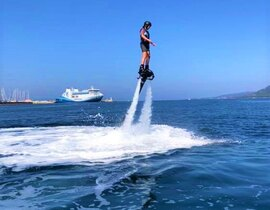 Initiation au Flyboard à Propriano Initiation au Flyboard à Propriano