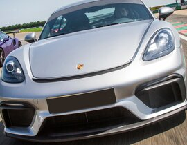 Baptême en Porsche Cayman GT4 - Circuit de Chambley Baptême en Porsche Cayman GT4 - Circuit de Chambley