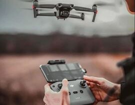 Initiation au Pilotage de Drone près de Bourges Initiation au Pilotage de Drone près de Bourges