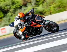 Journée de Roulage avec votre Moto - Circuit d'Alès Journée de Roulage avec votre Moto - Circuit d'Alès