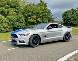 Stage Enfant en Ford Mustang près de Toulouse Stage Enfant en Ford Mustang près de Toulouse