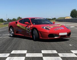 Stage Enfant en Ferrari F430 à Magny-Cours Stage Enfant en Ferrari F430 à Magny-Cours