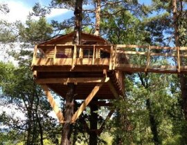 Nuit en Cabane dans les Arbres près de Digne-les-Bains