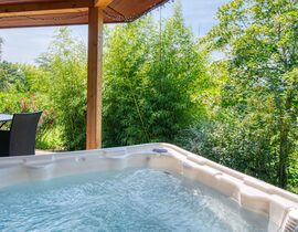 Cabane avec Spa Privatif près de Carcassonne Cabane avec Spa Privatif près de Carcassonne