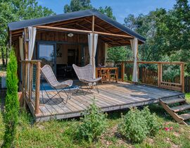 Cabane avec Spa Privatif près de Carcassonne Cabane avec Spa Privatif près de Carcassonne