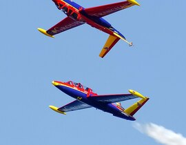 Vol en Avion de Chasse en Patrouille à Rennes Vol en Avion de Chasse en Patrouille à Rennes