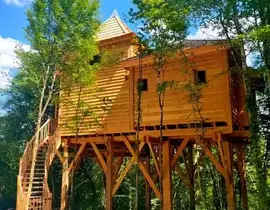 Nuit en Cabane dans les Arbres avec Spa Privatif près de Chaumont Nuit en Cabane dans les Arbres avec Spa Privatif près de Chaumont