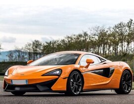 Baptême en McLaren 540C - Circuit de Lurcy-Lévis Baptême en McLaren 540C - Circuit de Lurcy-Lévis