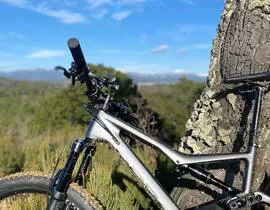 Randonnée en vélo électrique au Lac de Saint-Cassien