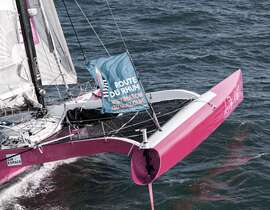 Sortie en Trimaran de Course près de Concarneau Sortie en Trimaran de Course près de Concarneau