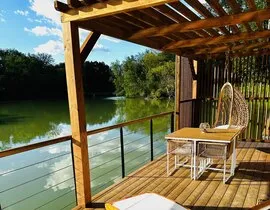 Cabane sur l'eau près de Reims