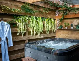 Lodge avec Spa Privatif près de Caen Lodge avec Spa Privatif près de Caen