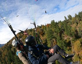 Baptême en parapente - Survol de la Vallée de Louron Baptême en parapente - Survol de la Vallée de Louron
