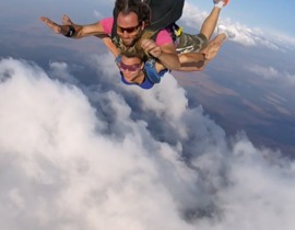 Saut en Parachute Tandem près d'Epernay