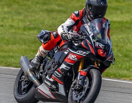 Journée de Roulage avec votre Moto - Circuit de Lédenon Journée de Roulage avec votre Moto - Circuit de Lédenon