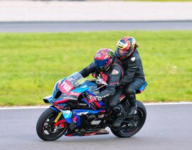 Baptême Sensations Moto en BMW S 1000 RR - Circuit de Magny-Cours