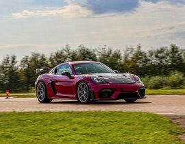 Stage en Porsche 718 Cayman GT4 RS - Circuit de la Ferté-Gaucher Stage en Porsche 718 Cayman GT4 RS - Circuit de la Ferté-Gaucher