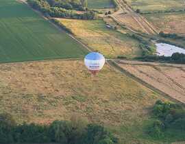 Vol en Montgolfière au Château de Courcelles