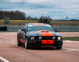 Stage en Mustang V8 - Circuit de la Ferté Gaucher Stage en Mustang V8 - Circuit de la Ferté Gaucher