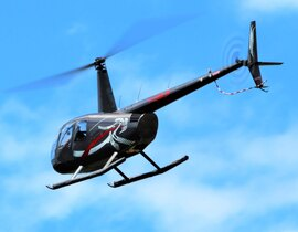 Baptême en Hélicoptère près de Cahors Baptême en Hélicoptère près de Cahors