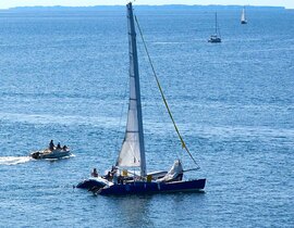 Journée en Catamaran de Course à Névez - Ile de Groix / Glénan