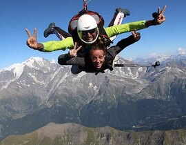 Saut en Parachute depuis un Hélicoptère à Châtel - Le Lac Léman