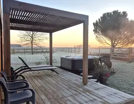 Nuit en Lodge avec Spa Privatif près de Tours Nuit en Lodge avec Spa Privatif près de Tours