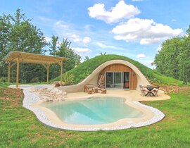 Logement Insolite avec Piscine Lagon à Savignac-de-Miremont Logement Insolite avec Piscine Lagon à Savignac-de-Miremont