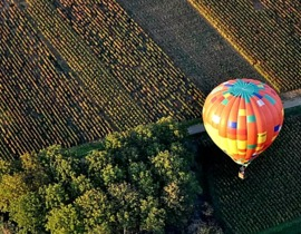 Vol en Montgolfière au Château de Rully - Vignobles de Bourgogne Vol en Montgolfière au Château de Rully - Vignobles de Bourgogne