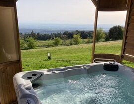 Nuit en Cabane avec Spa au Domaine de Campras à Saissac  Nuit en Cabane avec Spa au Domaine de Campras à Saissac