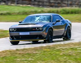 Baptême en Dodge Challenger - Circuit de Mirecourt Baptême en Dodge Challenger - Circuit de Mirecourt