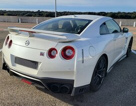 Stage en Nissan GTR - Circuit de Lédenon Stage en Nissan GTR - Circuit de Lédenon