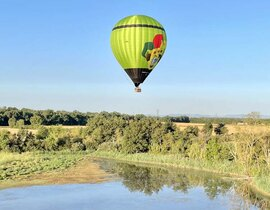 Vol en Montgolfière - Survol de la Loire Vol en Montgolfière - Survol de la Loire