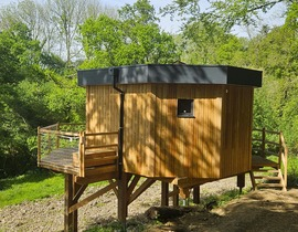 Cabane sur Pilotis à Savigny près de Saint-Lô