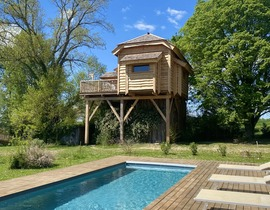 Cabane sur Pilotis avec Jacuzzi Privatif à Beauville