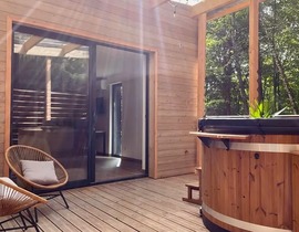 Nuit en Lodge avec Bain Nordique à Épinal