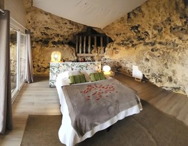 Week-End Spa Insolite en Maison Troglodyte à Châteaudun