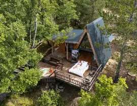 Cabane de Luxe dans les Arbres avec Spa à Serres Cabane de Luxe dans les Arbres avec Spa à Serres