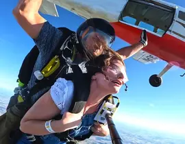 Saut en Parachute Tandem à Tours