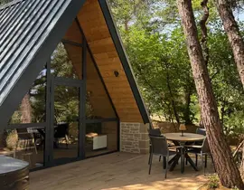 Nuit en Lodge avec Spa à Bathernay près de Valence