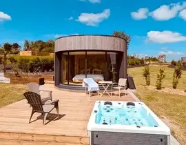 Nuit en Lodge de Luxe avec Spa à Amou près de Dax