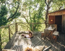 Cabane dans les Arbres avec Spa et Sauna près de Montauban