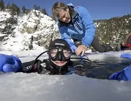 Plongée sous Glace dans les Pyrénées aux Angles Plongée sous Glace dans les Pyrénées aux Angles