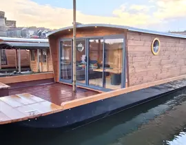 Nuit Insolite en House Boat à Angers Nuit Insolite en House Boat à Angers