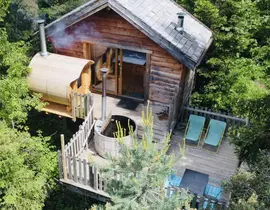 Cabane dans les Arbres avec Bain Nordique et Sauna à La Thuile