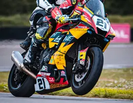 Baptême Sensations Moto Suzuki - Circuit de Lédenon Baptême Sensations Moto Suzuki - Circuit de Lédenon