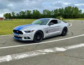 Stage de Pilotage Enfant en Ford Mustang près de Lille Stage de Pilotage Enfant en Ford Mustang près de Lille